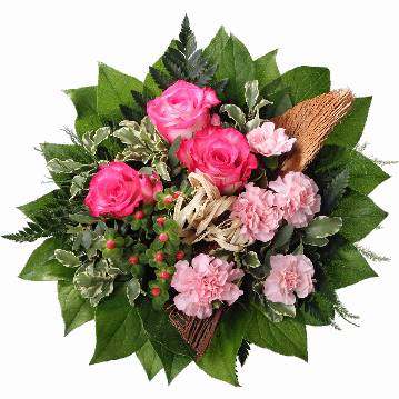 Blumenstrauß ″Der Jugendliche″ bestehend aus 3 rot-weiße Rosen, rosa Spraynelken, Hyperikum, Kokosrinde, Bastschleife, Pittosporum, Pistazie, Pulosus, Lederfarn und Salal werden in dem Strauß gebunden.