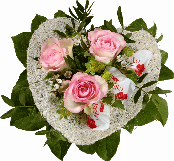 Blumenstrauß ″Ein süßer Dank″ bestehend aus 3 rosa Rosen im Sisalherz, Waxflower, 3 Raffaello, verschiedenes Beiwerk.