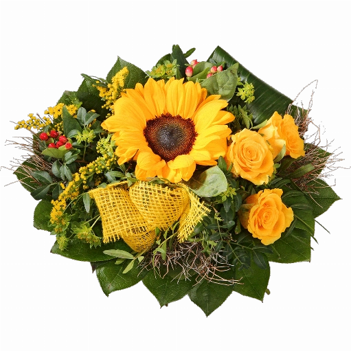 Blumenstrauß 1 Sonnenblume, 3 gelbe Rosen, gelber Solidago, Hyperikum, gelbe Juteschleife, verschiedenes Beiwerk.